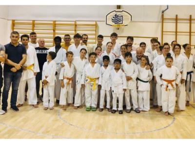Karate, esami di fine stagione per gli allievi dell'Hachiman Dojo: promossi tutti i partecipanti