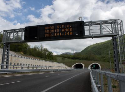 Ferragosto, Anas riduce i cantieri: bollino rosso sulle strade