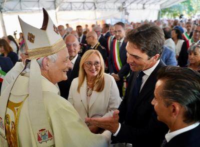 Sisma 2016, dieci anni dopo Acquaroli ad Arquata: "La ricostruzione è la nostra priorità"