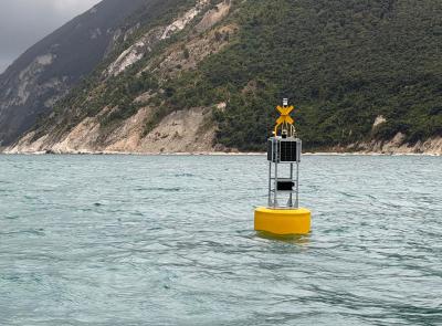 “Dory” arriva a Portonovo: la boa che registra i dati del cambiamento climatico