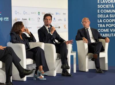 Acquaroli al Meeting di Rimini: "Non basta finire i cantieri, serve la rinascita economica e sociale"