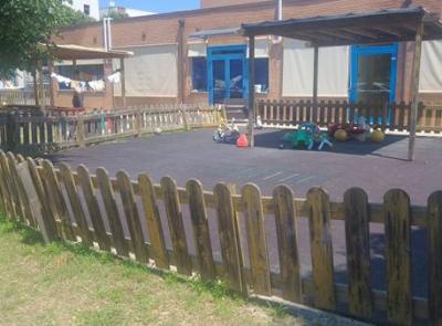 Civitanova, nuova vita per il parco dell'asilo 'La Lumachina': arrivano giochi in legno