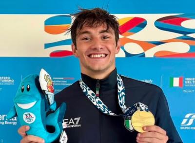 Filippo Pavoni d'oro ai Giochi del Mediterraneo: il nuotatore di Matelica trionfa nei 100 metri bipinne