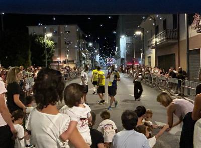 Castelraimondo celebra lo sport: grande successo per la mini podistica