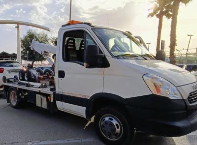 Civitanova, positivo al test antidroga abbandona la Mercedes e scappa a piedi: rintracciato dalla Polizia (FOTO)