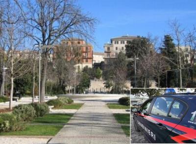 Macerata, allarme ai Giardini Diaz: due giovani segnalati con pistole, erano giocattolo. Denunciati