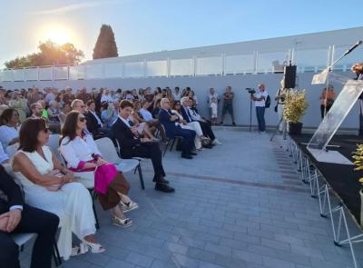 Recanati, taglio del nastro per la nuova scuola dell'infanzia in via Fratelli Farina