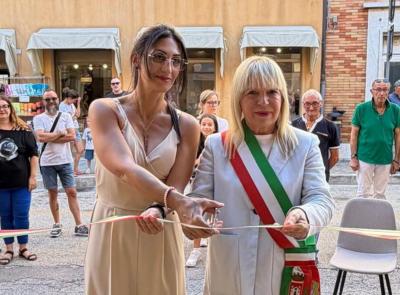 Nuova apertura a San Severino: in via Ercole Rosa nasce "I colori dell’Aura"