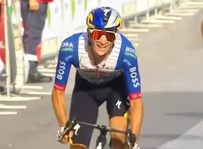 Giulio Pellizzari fa le "prove generali" per il Mondiale e si prende il Giro della Toscana
