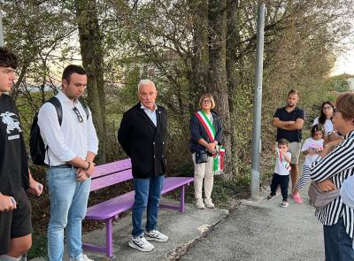 Montefano, "Metti in panchina l'epilessia": i giovani riqualificano contrada Paganuccia