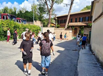 San Severino, studenti in campo per l’ambiente: ripulita l’area di borgo Conce