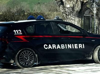 Recanati, sorpresi a spacciare cocaina in auto: arrestati due 46enni