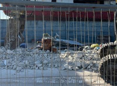 Civitanova, demolita la struttura per i rifiuti del porto: "Era diventata una discarica a cielo aperto"