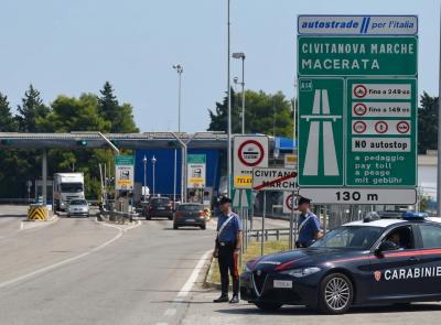 "Vada in caserma”, ma è una truffa: due arresti a Civitanova, recuperati 5mila euro di gioielli