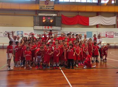 Basket Tolentino, al via la stagione 2026/27: festa al palazzetto per quasi 200 tesserati
