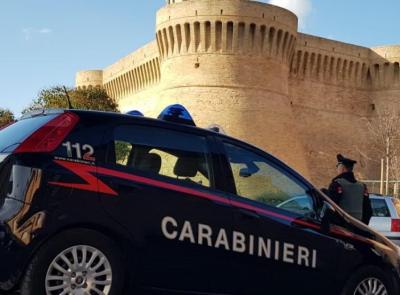 "Siamo carabinieri, consegnate soldi e gioielli”: nuovo caso a Urbisaglia, denunciato un 39enne