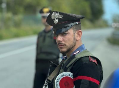Coltello in tasca durante un controllo: denunciato 18enne a San Severino