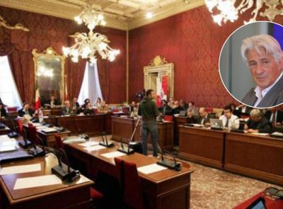 Macerata, Parcaroli va sotto in Consiglio: maggioranza spaccata sul portavoce. Ecco cosa è successo