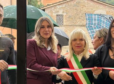 San Severino, apre “Woof”: il nuovo spazio dedicato alla cura di cani e gatti