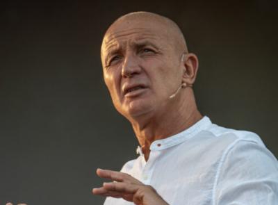 Domenico Iannacone a Tolentino con "Il senso dell'umano": spettacolo gratuito al Vaccaj