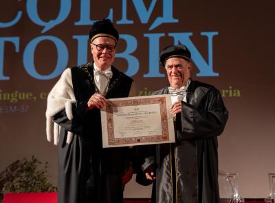 L’Università di Macerata conferisce la laurea honoris causa a Colm Tóibín: "La letteratura ci insegna a comprendere gli altri" (VIDEO)