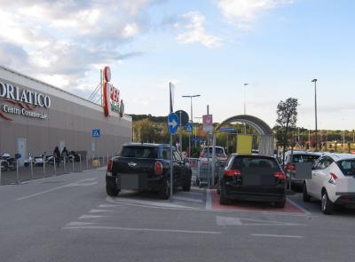 Beccato a rubare nel parcheggio del Cuore Adriatico: era ricercato da luglio, 30enne arrestato
