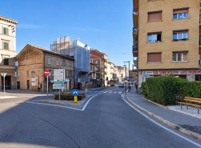 Macerata, lavori in corso Cairoli: strada chiusa al traffico e modifiche per i bus urbani