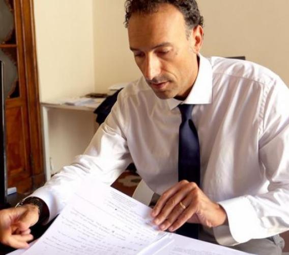 Chiedilo all'avvocato: quando un erede si dice indegno e come si dimostra il condizionamento sul testamento