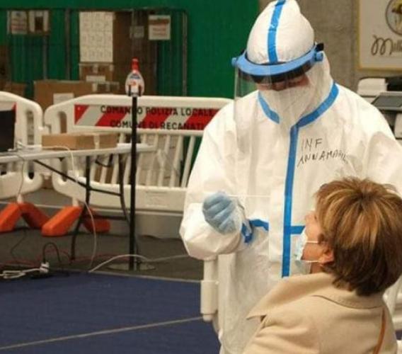 Covid Marche, continuano a salire contagi e ricoveri. Un decesso nelle ultime 24 ore Covid Marche, continuano a salire contagi e ricoveri. Un decesso nelle ultime 24 ore
