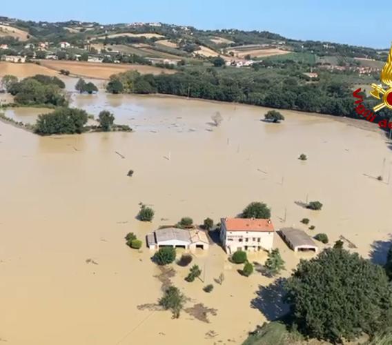 Alluvione Marche, il rapporto della Protezione Civile: "Evento millenario impossibile da monitorare"