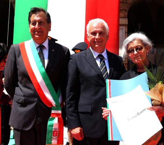 San Ginesio, Pepe Ragoni insignita del titolo di Cavaliere della Repubblica Italiana