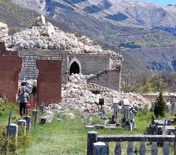 Ussita, più fondi per il cimitero di Castelmurato. Bernardini: “Finalmente una degna sepoltura”