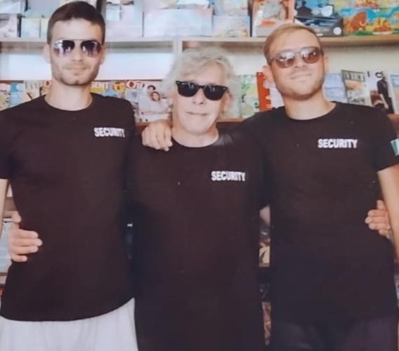 Sefro, Massimo Midei e la chiusura del bar 'La Piazzetta': "Ho visto crescere tre generazioni, ora i giovani se ne sono andati"