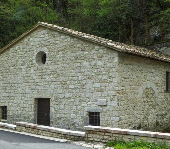 Sefro, ok all'intervento di riparazione danni della chiesa della Madonna dei Calcinari Sefro, ok all'intervento di riparazione danni della chiesa della Madonna dei Calcinari