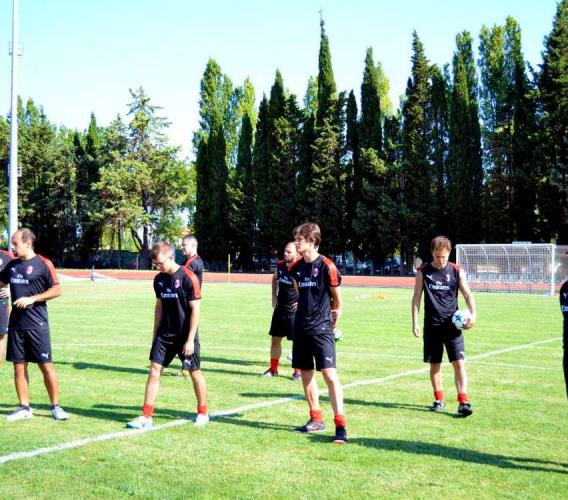 Matelica ospita il Milan Academy: sei giorni di calcio con i tecnici rossoneri Matelica ospita il Milan Academy: sei giorni di calcio con i tecnici rossoneri