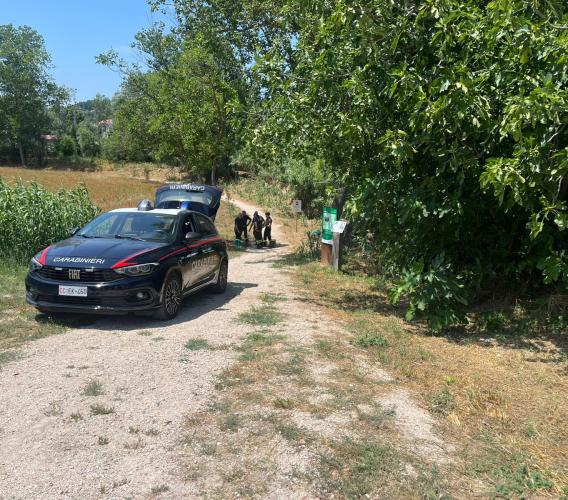 Dramma a Pollenza: ritrovato nel fiume il corpo senza vita di un uomo Dramma a Pollenza: ritrovato nel fiume il corpo senza vita di un uomo
