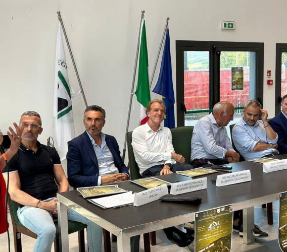 Montelago Eco Trail, 15 km di "rinascita": in marcia nei luoghi del sisma nel nome di Paco Gentilucci Montelago Eco Trail, 15 km di "rinascita": in marcia nei luoghi del sisma nel nome di Paco Gentilucci