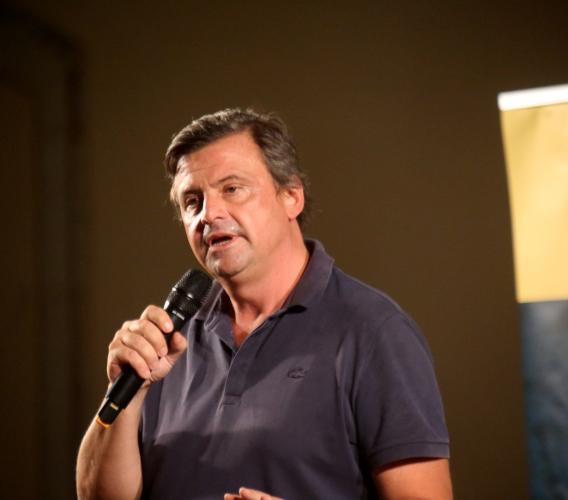 Regionali, Azione si sfila: “Né con Ricci né con Acquaroli. No alla corsa elettorale” Regionali, Azione si sfila: “Né con Ricci né con Acquaroli. No alla corsa elettorale”