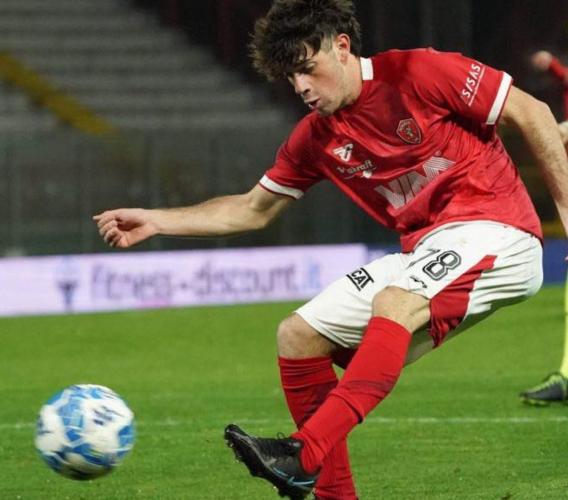 Alessandro Seghetti vola in Serie B: il talento maceratese è un nuovo giocatore del Padova Alessandro Seghetti vola in Serie B: il talento maceratese è un nuovo giocatore del Padova