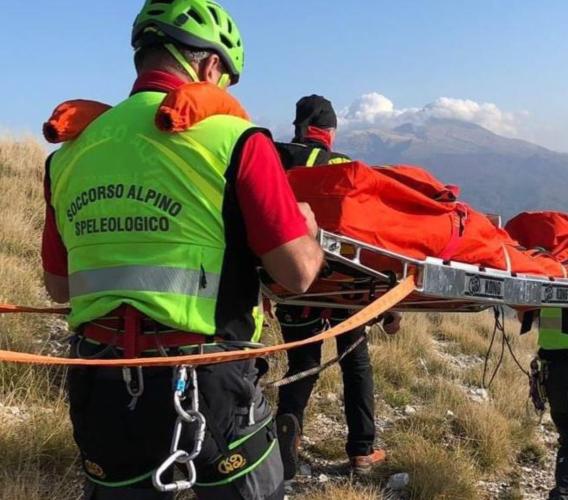 Gola dell'Infernaccio, problema alla caviglia per due escursioniste: è il sesto intervento in 3 giorni