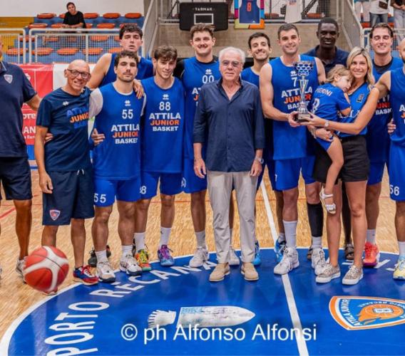 Porto Recanati, la SiconTe Attila Basket alza al cielo il Primo Trofeo “Attilio Pierini” (FOTO)