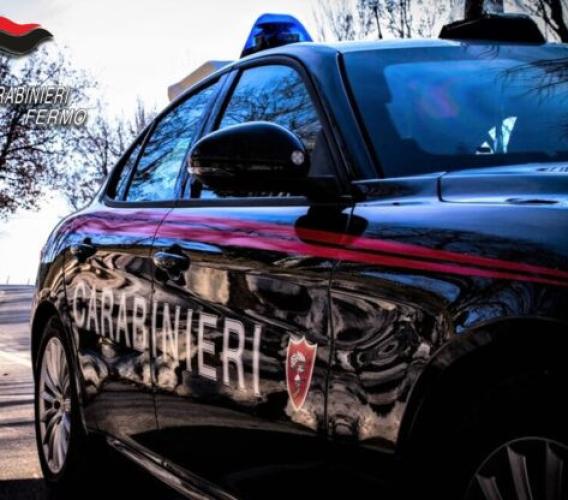 Aggredisce un automobilista per una precedenza e poi fugge: denunciato 33enne Aggredisce un automobilista per una precedenza e poi fugge: denunciato 33enne