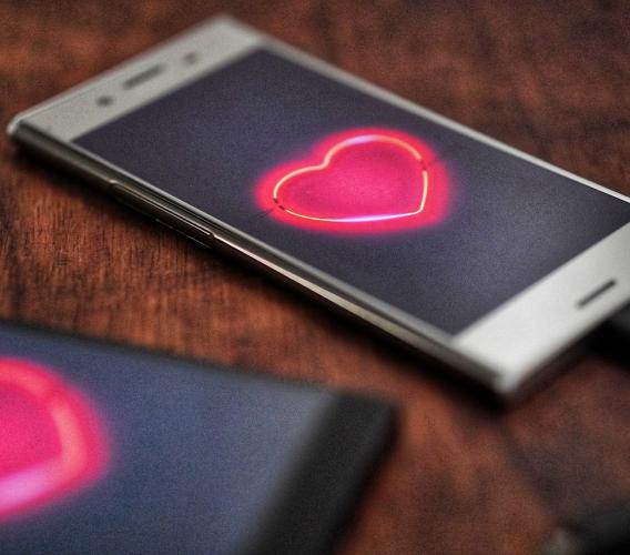 L’evoluzione del sesso digitale: tra realtà virtuale e incontri reali