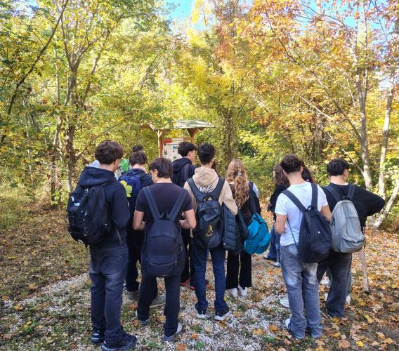 Orientamento e scienza sul campo: gli studenti del liceo scientifico di Civitanova in visita alle strutture Unicam Orientamento e scienza sul campo: gli studenti del liceo scientifico di Civitanova in visita alle strutture Unicam
