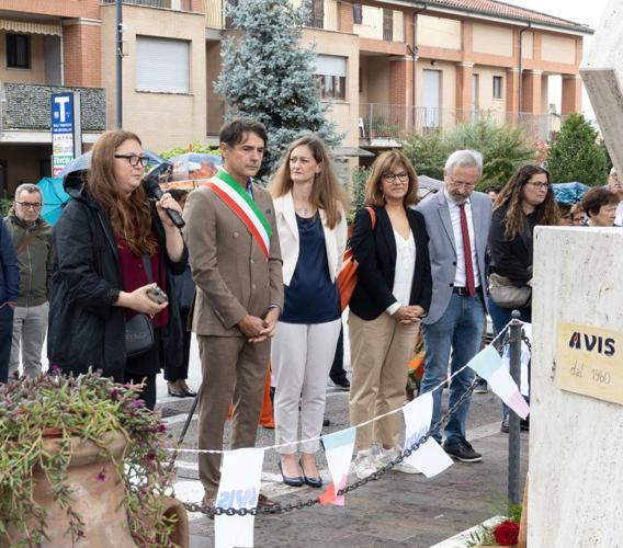 Appignano celebra i 65 anni dell’Avis: inaugurato il piazzale del Donatore Appignano celebra i 65 anni dell’Avis: inaugurato il piazzale del Donatore