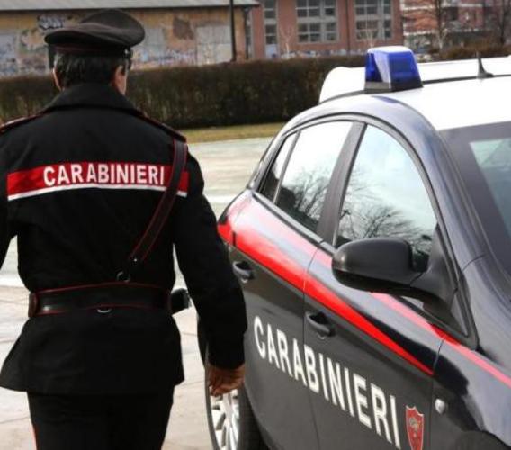 Serravalle di Chienti, aggredisce i carabinieri durante una lite con la compagna: arrestato 44enne Serravalle di Chienti, aggredisce i carabinieri durante una lite con la compagna: arrestato 44enne