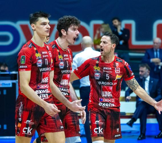 Alla Lube non basta Nikolov, la trasferta a Monza è da dimenticare: pesante sconfitta in 4 set