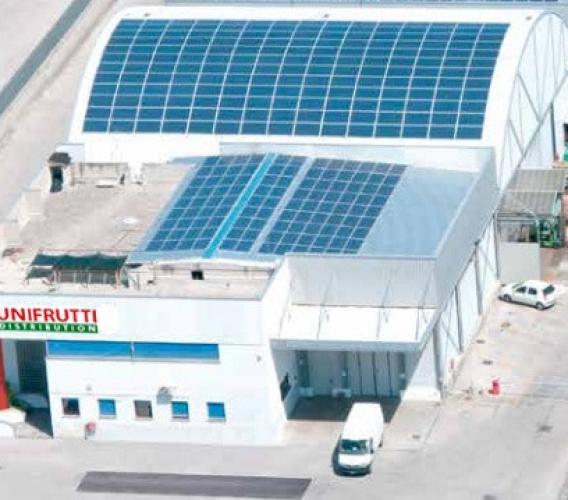 Unifrutti shock, l'azienda di Montecosaro dichiara 18 esuberi su 32. I sindacati: "Decisione ingiustificata”