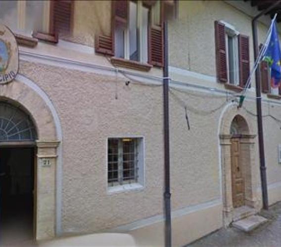 Bolognola, al via i lavori per il municipio: "Simbolo di ripartenza"