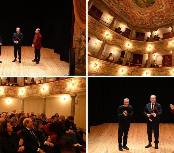Teatro Comunale di Penna San Giovanni, apertura da tutto esaurito: Dighero incanta con Mistero Buffo